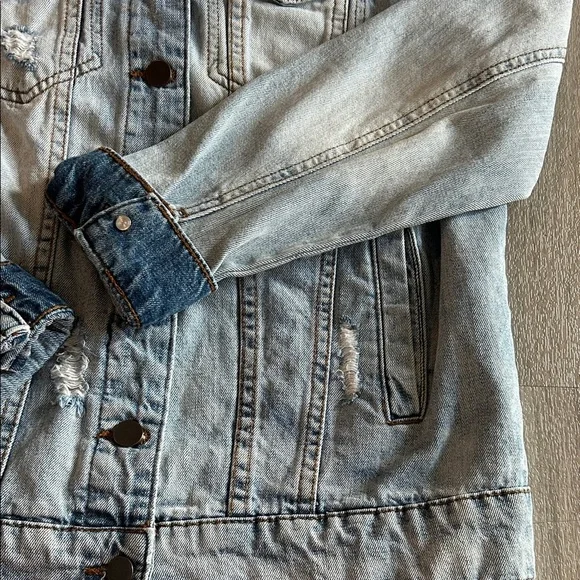 Kut from the Kloth Light Blue Distressed Jean Jacket - Picture 3 of 16